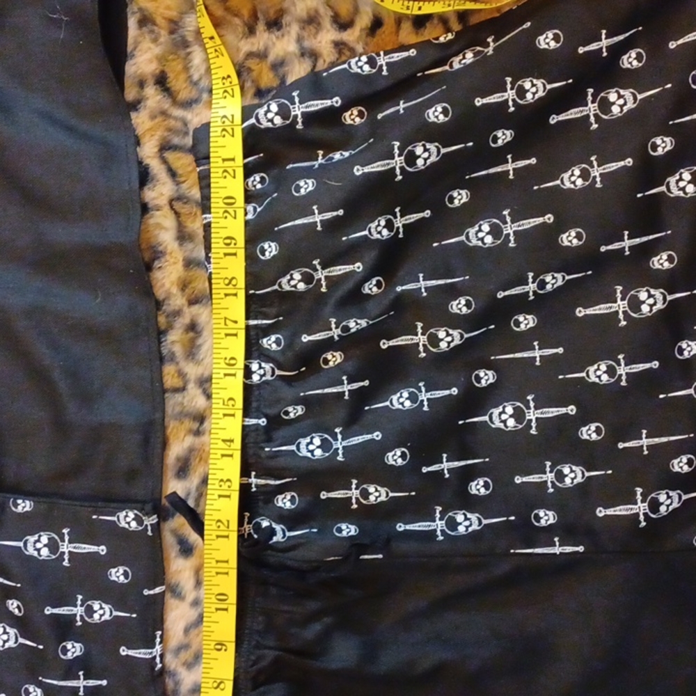 NWT Hot topic Social Collision 3x split dagger lounge set Black /white - Picture 13 of 16